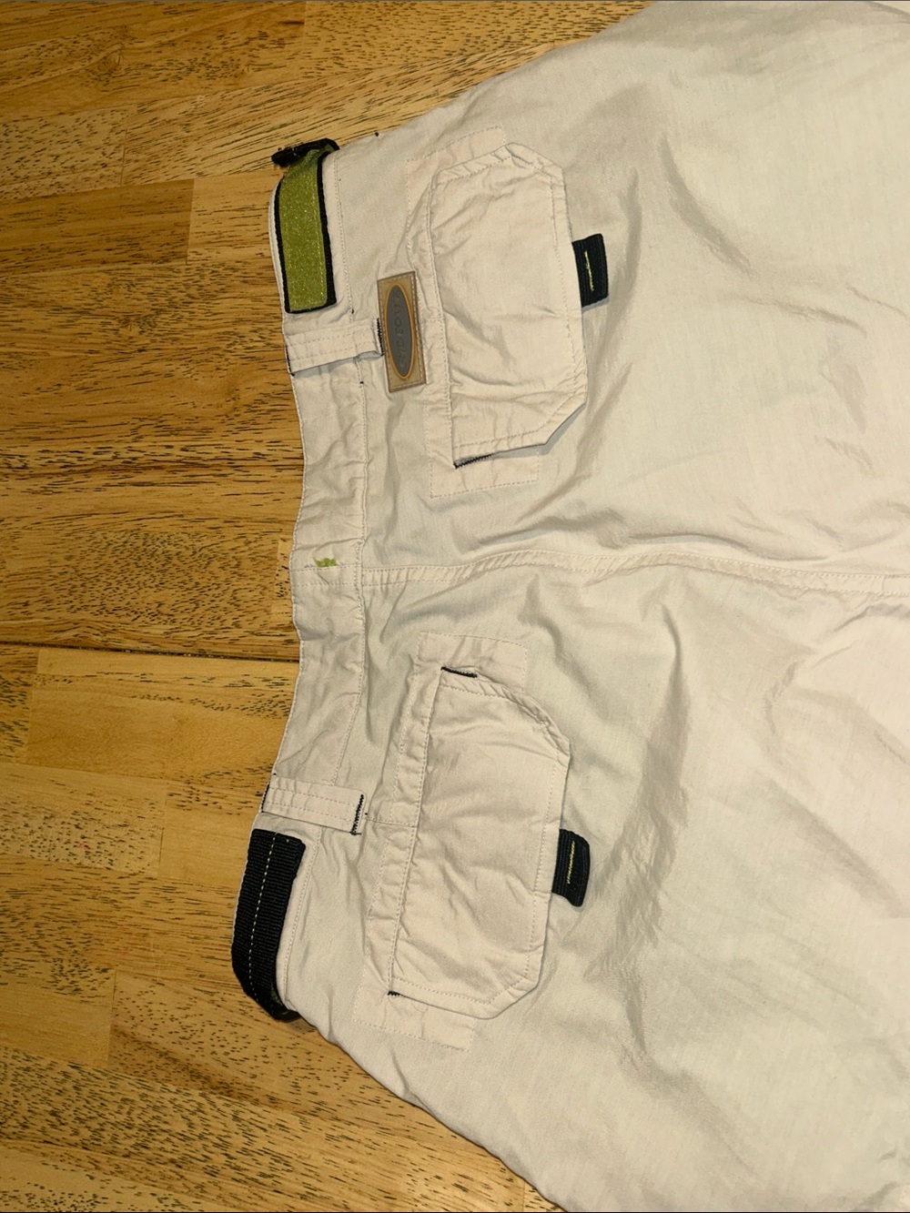 Light Gray Outdoor Cargo Pants with Green Accentso - Picture 8 of 8